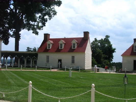 Kitchen Washington's house.jpg