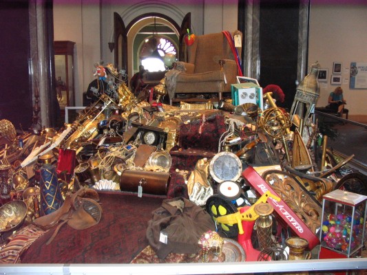 Smithsonian entrance famous objects.jpg