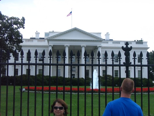 white house front.JPG